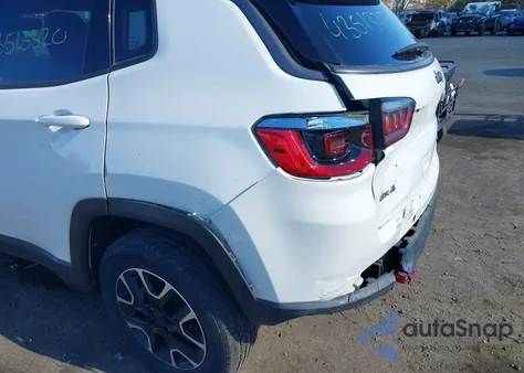 2021 Jeep Compass Trailhawk 4X4 from USA, damaged, VIN 3C4NJDDB2MT572296